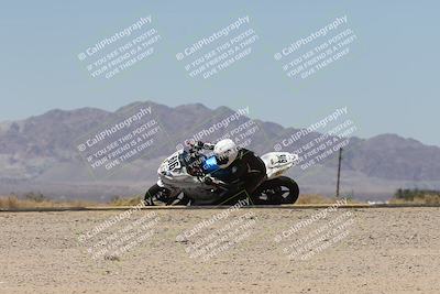 media/Apr-20-2025-CVMA (Sun) [[39090e8767]]/Race 11-500-350 Supersport (Holeshot)/